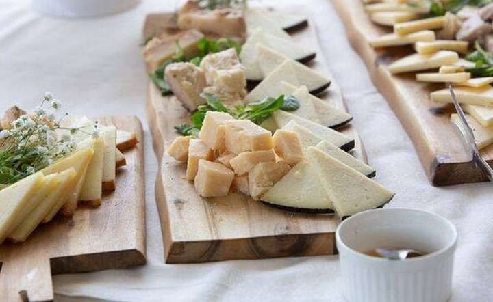1cheese-board-1-10565859-1766304918046-17663049186411638600253.jpg