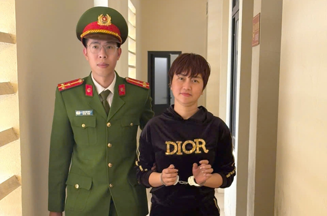 Kh&aacute;m x&eacute;t nơi ở mẹ con Nguyễn Thị Thu trong vụ giả chết chấn động tại Thanh H&oacute;a - Ảnh 4.