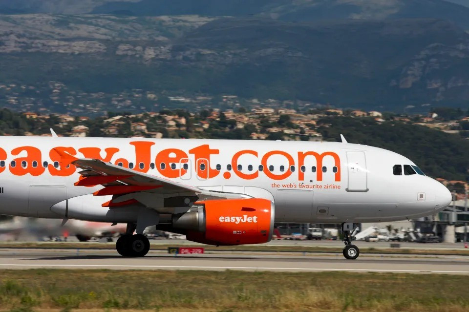 H&atilde;ng h&agrave;ng kh&ocirc;ng easyJet bị c&aacute;o buộc li&ecirc;n quan đến c&aacute;i chết của nữ h&agrave;nh kh&aacute;ch 89 tuổi - Ảnh 1.