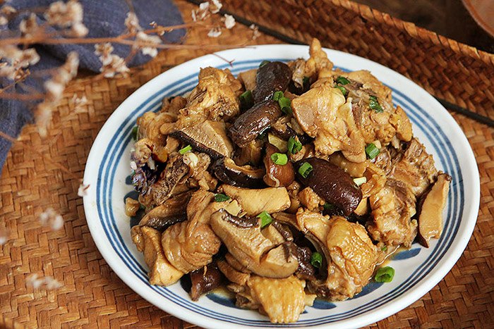 Bữa cơm gia đ&igrave;nh ấm &aacute;p với 3 m&oacute;n ăn ngon dễ l&agrave;m cho m&ugrave;a đ&ocirc;ng - Ảnh 8.