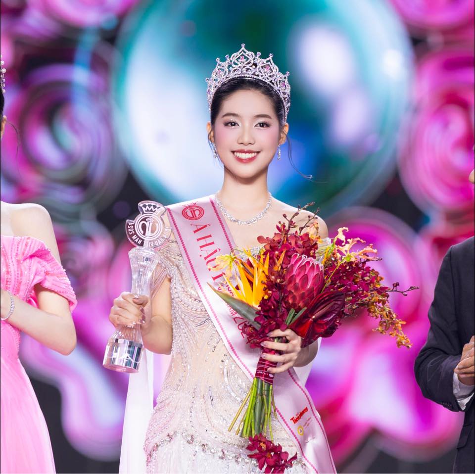 &Aacute; hậu Trần Ngọc Ch&acirc;u Anh xuất hiện tr&ecirc;n trang Th&ocirc;ng tin Ch&iacute;nh phủ kỷ niệm 81 năm Qu&acirc;n đội Nh&acirc;n d&acirc;n - Ảnh 4.