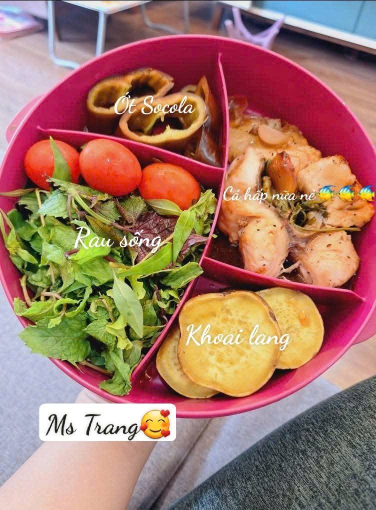 9 th&aacute;ng mang hộp cơm kiểu n&agrave;y đi l&agrave;m, mẹ 2 con giảm 15kg trong sự ngỡ ng&agrave;ng - Ảnh 17.