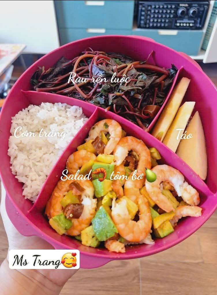 9 th&aacute;ng mang hộp cơm kiểu n&agrave;y đi l&agrave;m, mẹ 2 con giảm 15kg trong sự ngỡ ng&agrave;ng - Ảnh 18.