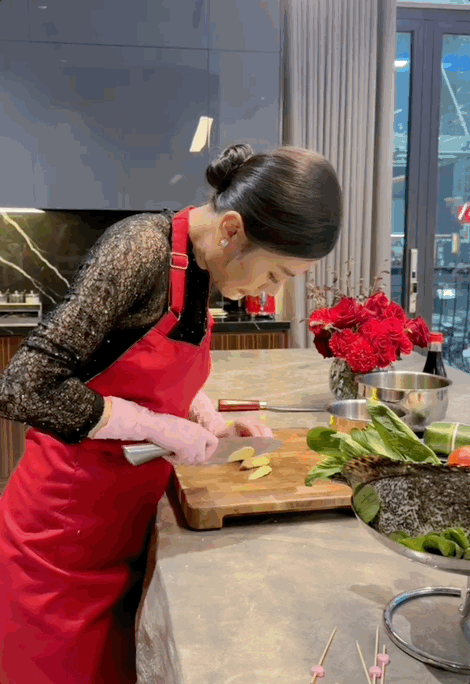 Chưa ai qua được Phương Oanh khoản n&agrave;y?- Ảnh 9.