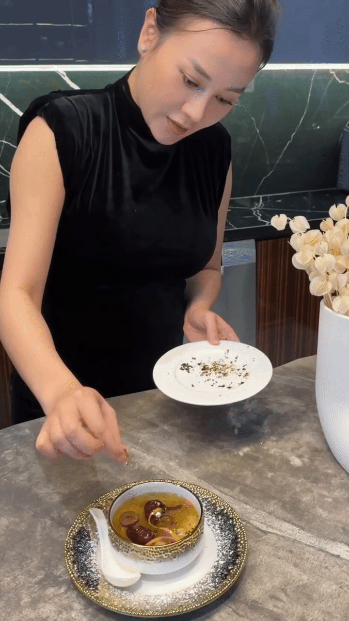 Chưa ai qua được Phương Oanh khoản n&agrave;y?- Ảnh 7.