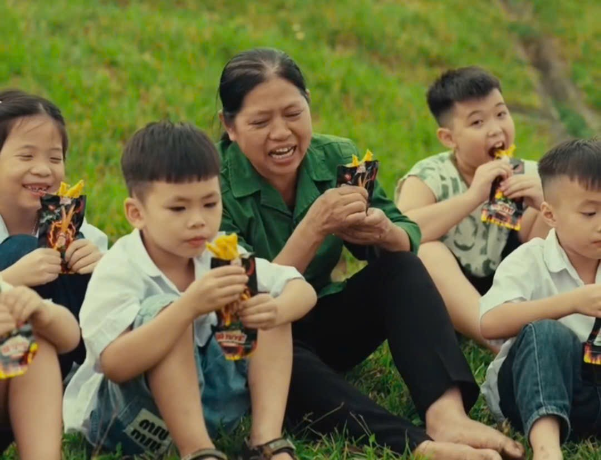 Giải m&atilde; những l&yacute; do gi&uacute;p thương hiệu Ăn C&ugrave;ng B&agrave; Tuyết đứng vững tr&ecirc;n thị trường - Ảnh 1.