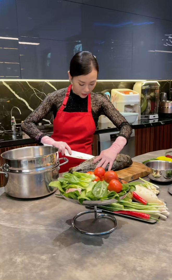 Chưa ai qua được Phương Oanh khoản n&agrave;y?- Ảnh 6.