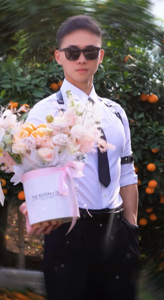 B&iacute; thư th&ocirc;n đẹp trai quảng b&aacute; n&ocirc;ng sản: 20 triệu người xem video hấp dẫn - Ảnh 4.