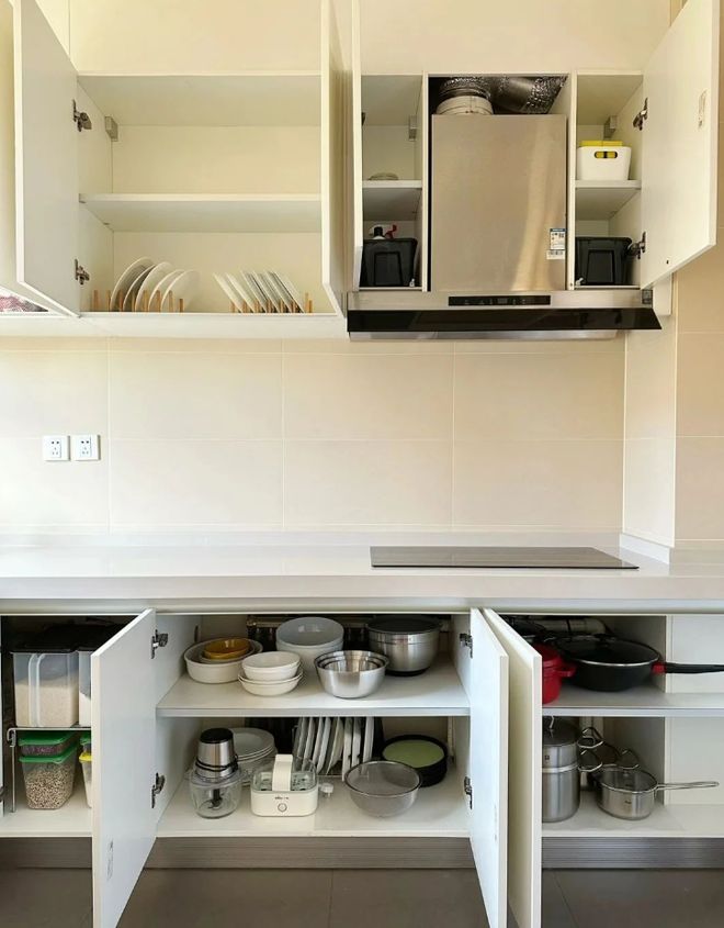 T&ocirc;i từng nghĩ nh&agrave; m&igrave;nh sạch rồi - cho đến khi thấy c&aacute;ch một phụ nữ 60 tuổi dọn nh&agrave;: Sạch đến mức &ldquo;cho&aacute;ng&rdquo;, t&ocirc;i xấu hổ thật sự - Ảnh 7.