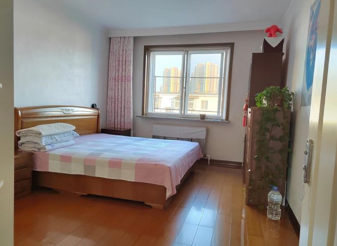 T&ocirc;i từng nghĩ nh&agrave; m&igrave;nh sạch rồi - cho đến khi thấy c&aacute;ch một phụ nữ 60 tuổi dọn nh&agrave;: Sạch đến mức &ldquo;cho&aacute;ng&rdquo;, t&ocirc;i xấu hổ thật sự - Ảnh 2.