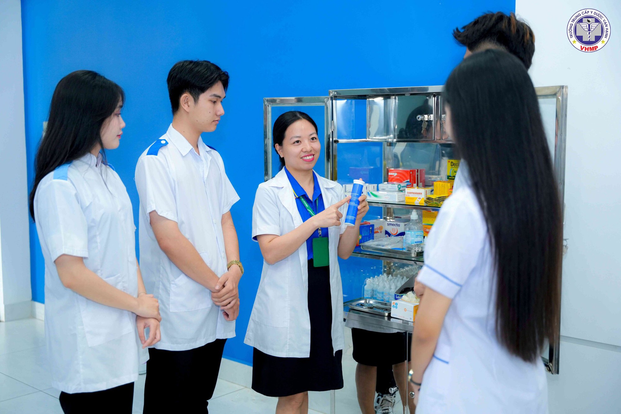 Ng&agrave;nh n&agrave;o đang c&oacute; lương cao nhất thị trường lao động hiện nay? - Ảnh 1.