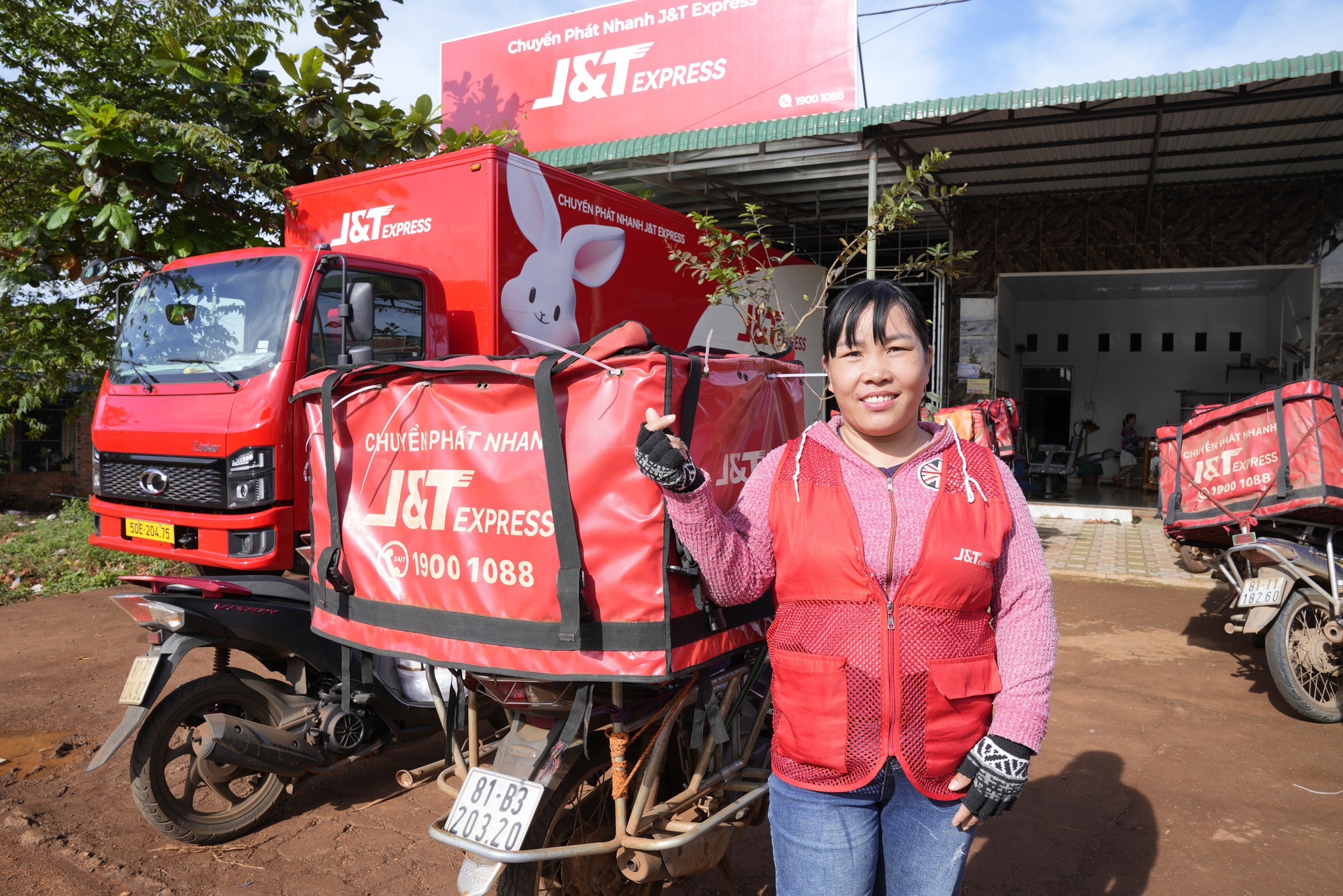 J&T Express nỗ lực kết nối bu&ocirc;n l&agrave;ng, mở lối ph&aacute;t triển nơi v&ugrave;ng bi&ecirc;n viễn Chư Pr&ocirc;ng- Ảnh 3.