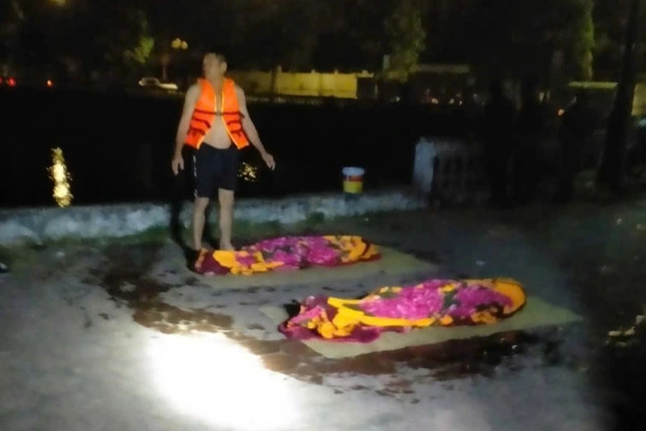 Hai học sinh lớp 8 tử vong thương t&acirc;m khi c&acirc;u c&aacute; ở Nghệ An - Ảnh 1.