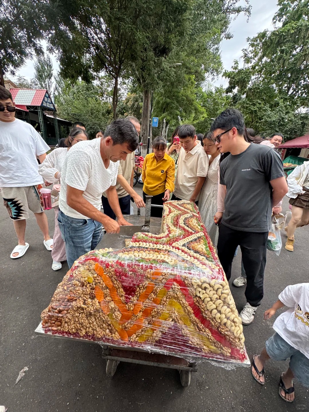 Sự thật về b&aacute;nh cắt T&acirc;n Cương - s&aacute;t thủ v&iacute; tiền khiến du kh&aacute;ch đau v&iacute; - Ảnh 2.