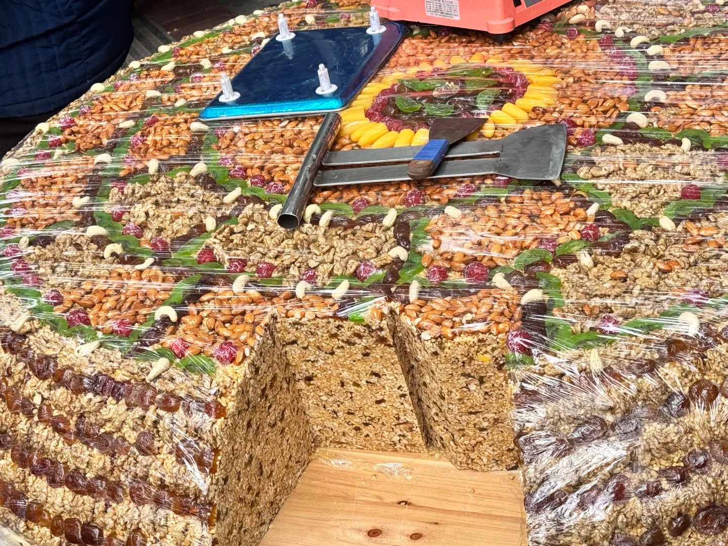 Sự thật về b&aacute;nh cắt T&acirc;n Cương - s&aacute;t thủ v&iacute; tiền khiến du kh&aacute;ch đau v&iacute; - Ảnh 11.