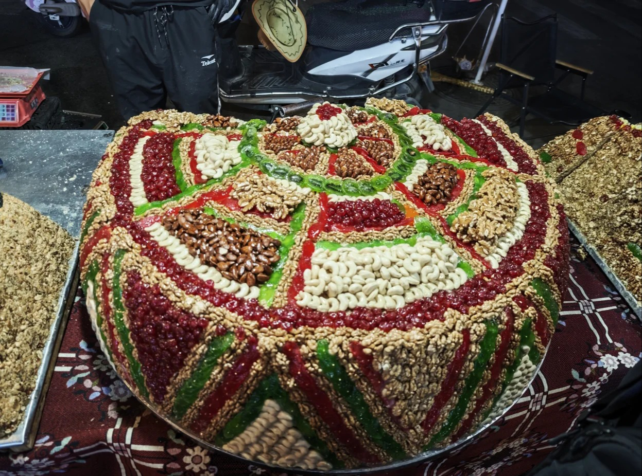 Sự thật về b&aacute;nh cắt T&acirc;n Cương - s&aacute;t thủ v&iacute; tiền khiến du kh&aacute;ch đau v&iacute; - Ảnh 1.