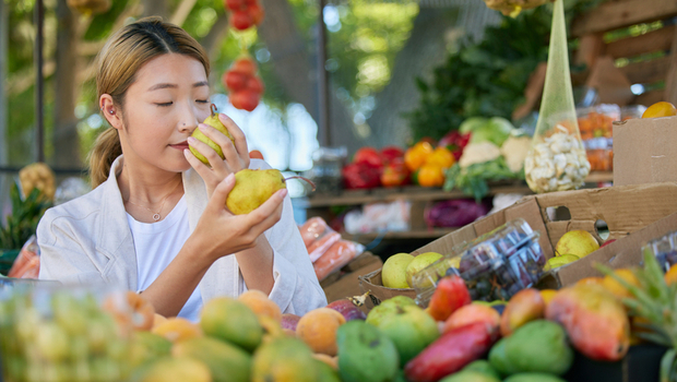 Nhờ học mẹ c&aacute;ch xem đồ chợ h&ocirc;m nay rẻ hay đắt, t&ocirc;i mới biết m&igrave;nh mất tiền oan nhiều thế n&agrave;o - Ảnh 2.