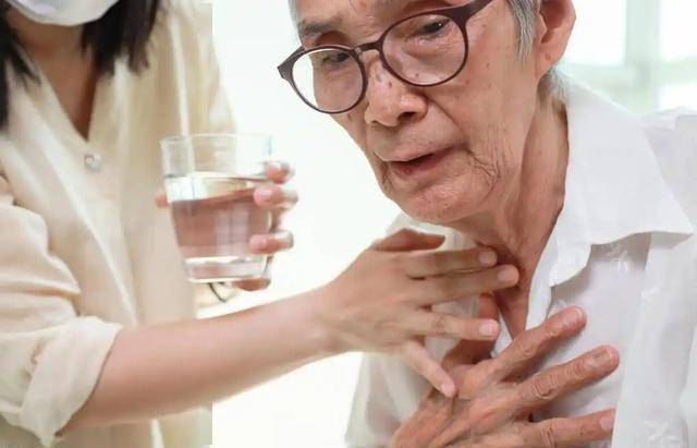 Kh&ocirc;ng đau đầu nhưng vẫn c&oacute; thể đột quỵ: 6 t&iacute;n hiệu &ldquo;im lặng&rdquo; của nhồi m&aacute;u n&atilde;o m&agrave; b&aacute;c sĩ cũng lo ngại- Ảnh 2.