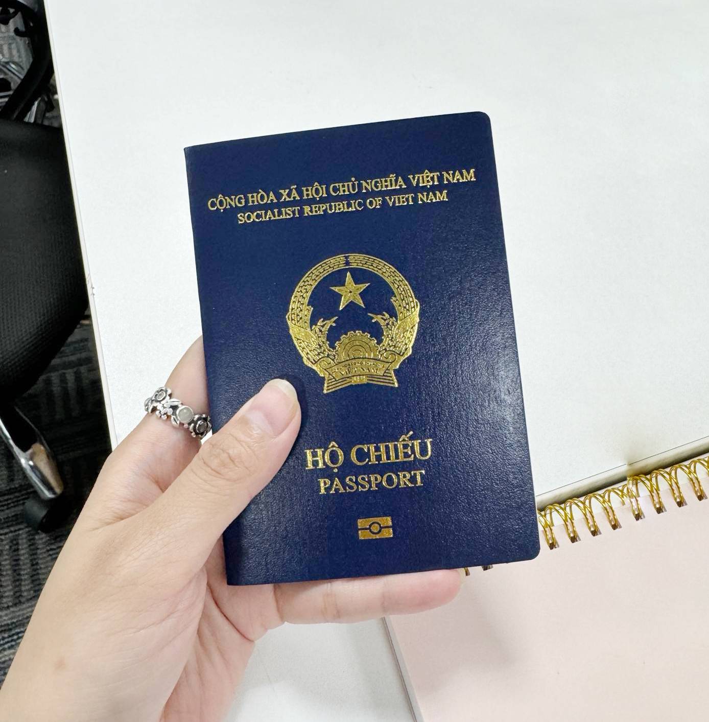 Từ 2026 , th&ecirc;m 3 trường hợp bị thu hồi , hủy hộ chiếu cần lưu &yacute; - Ảnh 1.