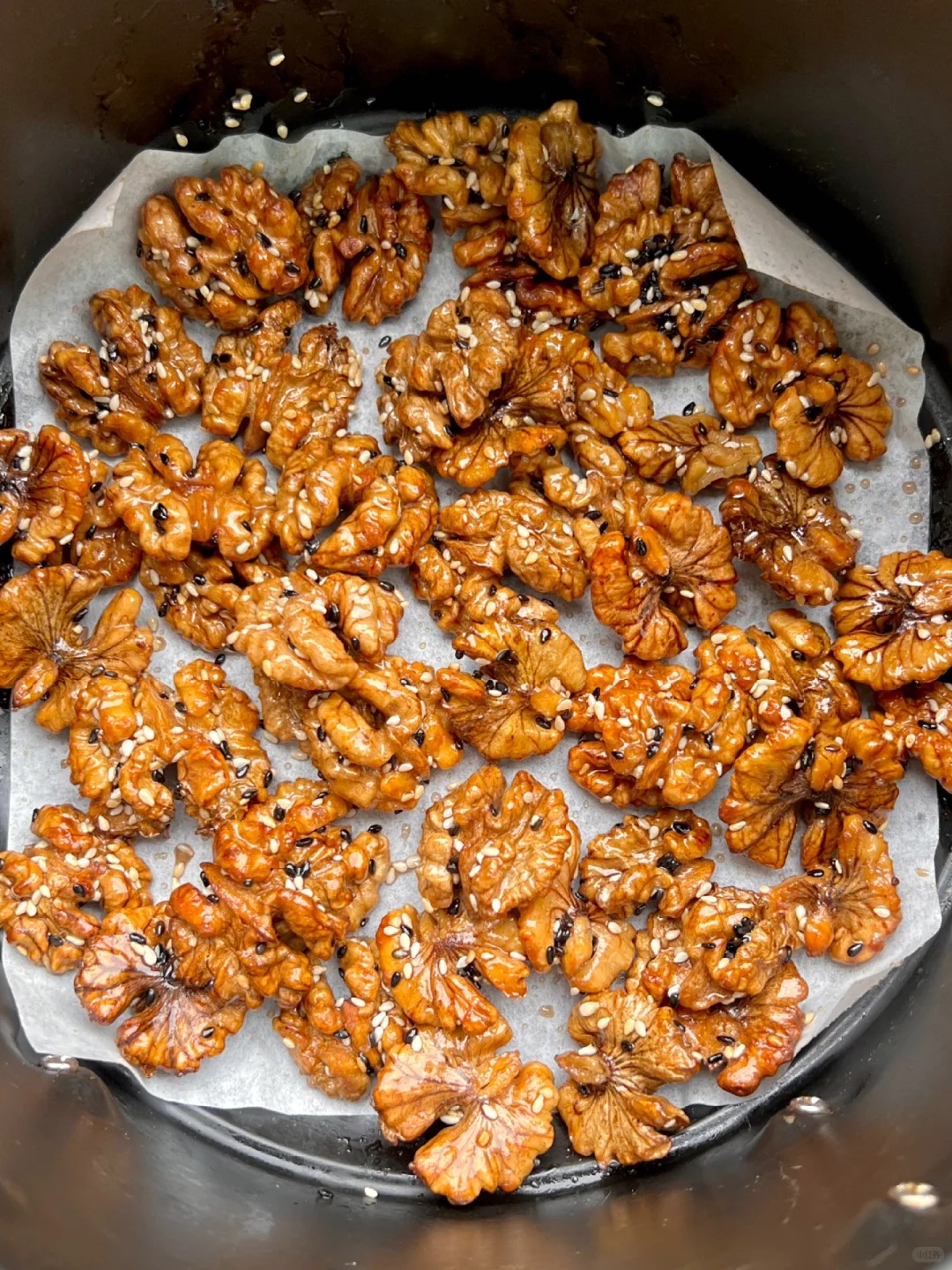 Tự làm óc chó hổ phách giòn tan không cần chiên cho cả nhà cùng mê - Ảnh 8. Tự làm óc chó hổ phách giòn tan không cần chiên cho cả nhà cùng mê - Ảnh 8.