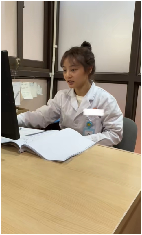 Bất ngờ với c&ocirc;ng việc của c&ocirc; g&aacute;i 26 tuổi thu gom đồng n&aacute;t kiếm 3 triệu / ng&agrave;y - Ảnh 3.