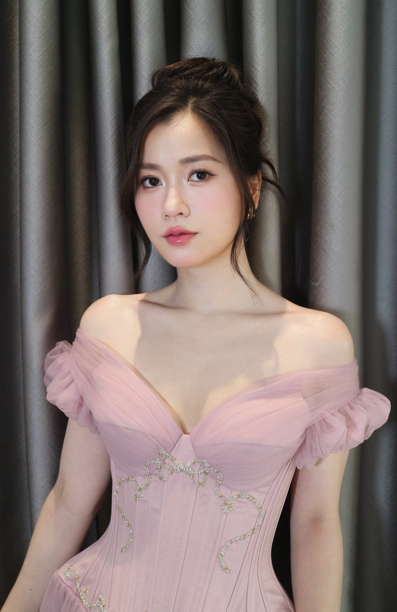 L&acirc;m Vỹ Dạ giảm 14kg chỉ sau 4 th&aacute;ng, thu gọn 15cm v&ograve;ng eo chỉ nhờ 1 c&acirc;u n&oacute;i của Trường Giang, CĐM rần rần v&agrave;o 