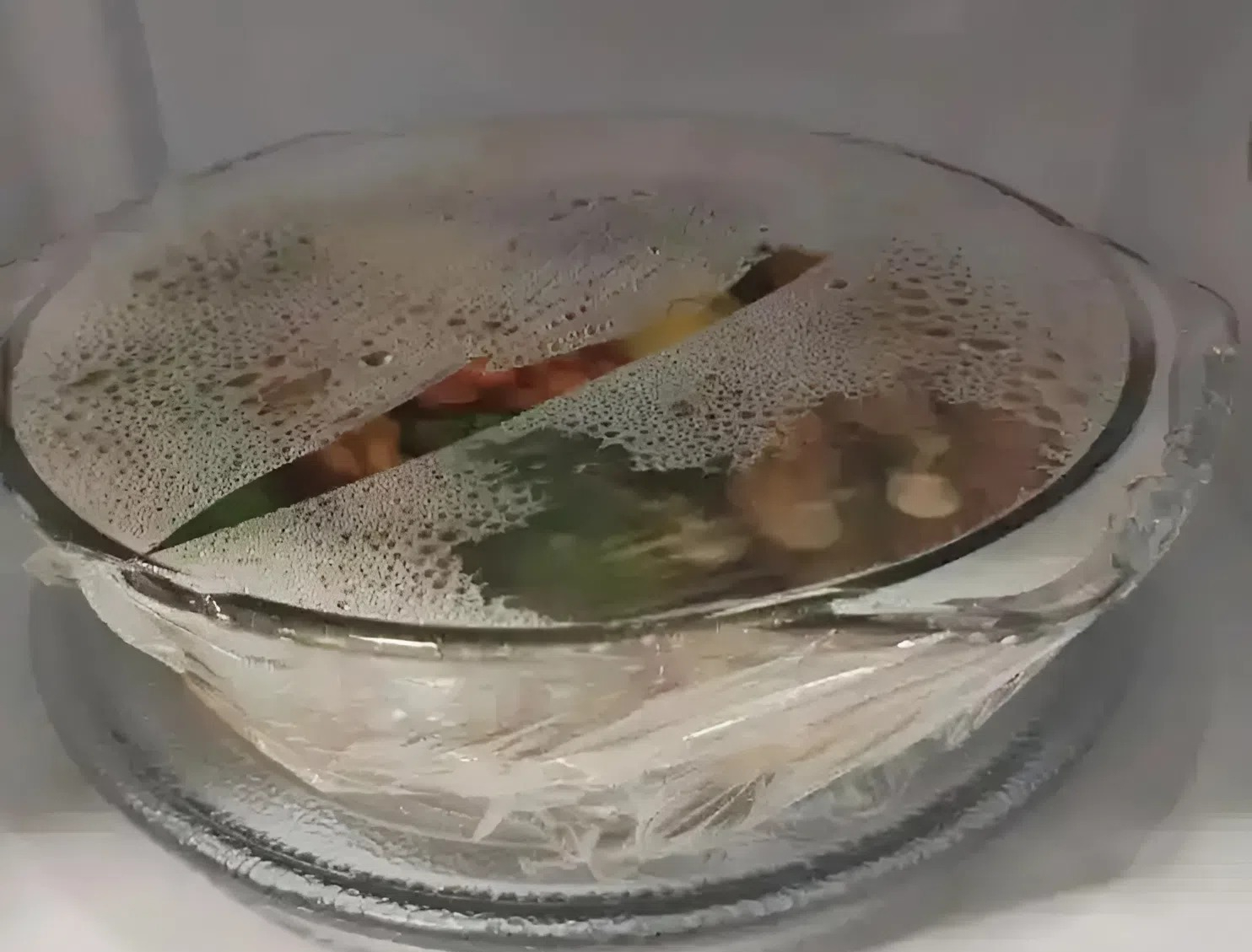 D&ugrave; gi&agrave;u hay ngh&egrave;o cũng n&ecirc;n sớm n&oacute;i lời tạm biệt với 5 m&oacute;n đồ độc hại n&agrave;y- Ảnh 2.