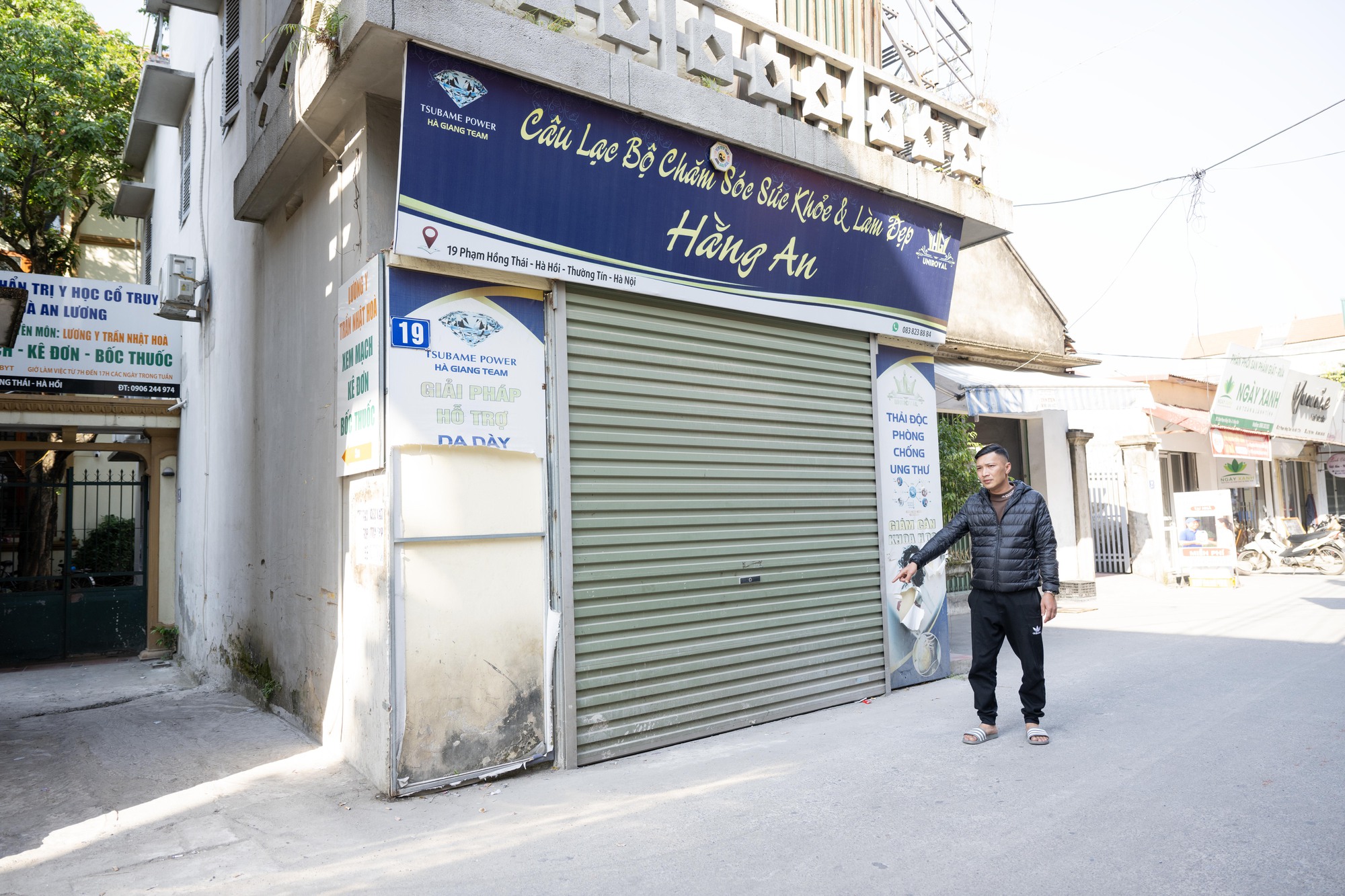 Vụ thả ch&oacute; dữ cắn người phụ nữ ở H&agrave; Nội: Nh&acirc;n chứng kể lại ph&uacute;t kinh ho&agrave;ng v&agrave; qu&aacute; khứ 