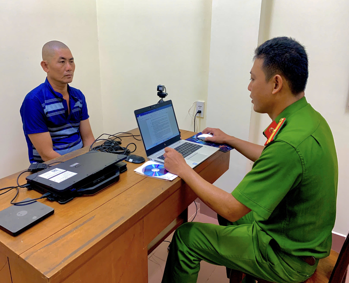 Vĩnh Long: Bắt g&atilde; đ&agrave;n &ocirc;ng b&oacute;p cổ người t&igrave;nh đến chết - Ảnh 1.