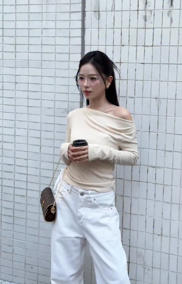 C&aacute;c mỹ nh&acirc;n Việt v&agrave; c&aacute;ch phối đồ m&agrave;u trung t&iacute;nh đẹp m&ecirc; hồn cho chị em tham khảo - Ảnh 6.