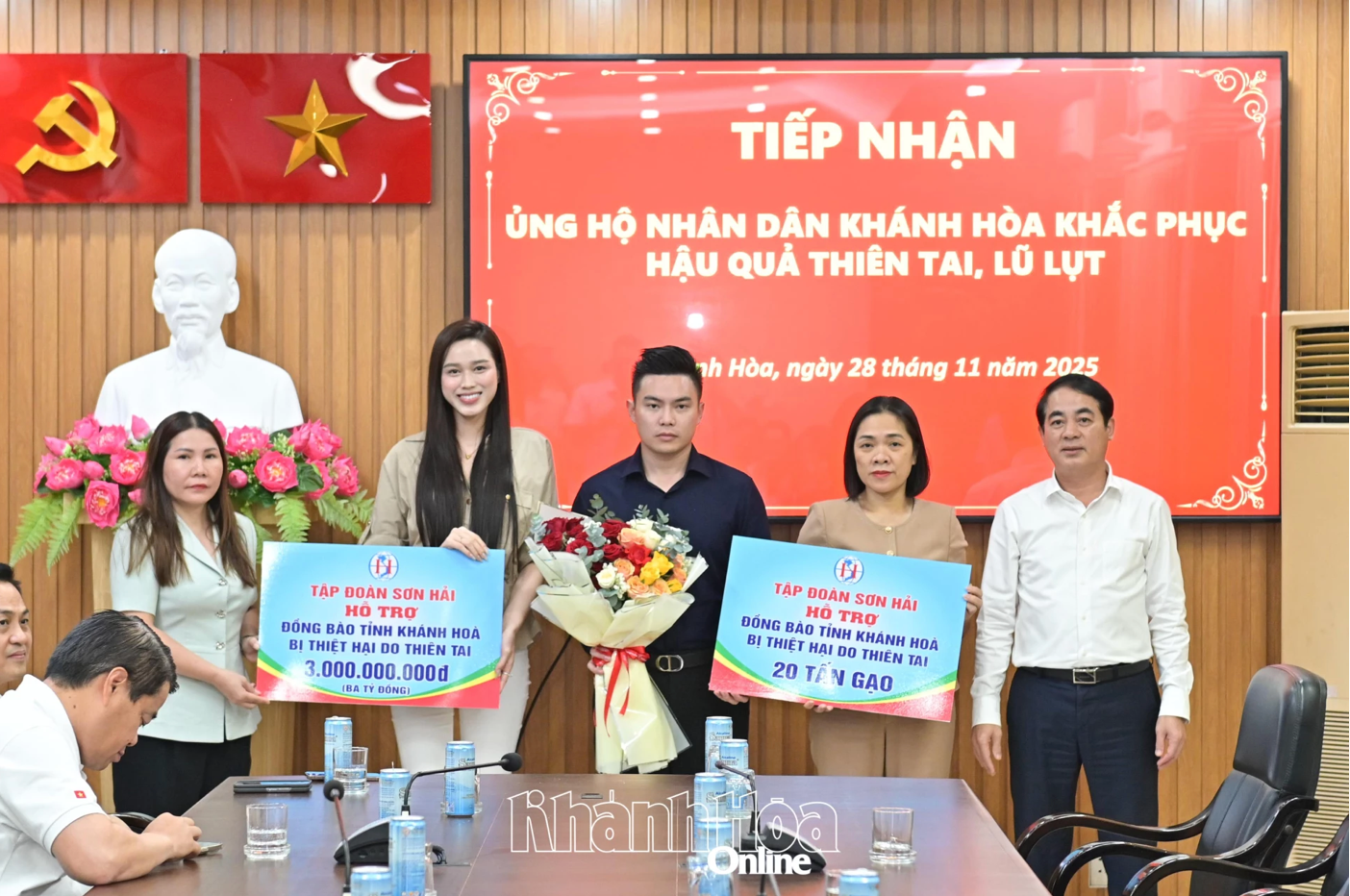 H&agrave;ng chục tỷ đồng được chuyển cho người kh&ocirc;ng quen biết sau 2 đ&aacute;m cưới 