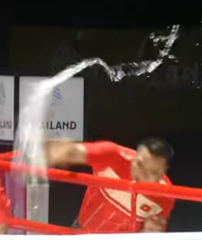 Nh&igrave;n lại những drama thể thao năm 2025: Từ vụ b&oacute;ng chuyền bị xử thua g&acirc;y sốc đến m&agrave;n gian lận chấn động SEA Games- Ảnh 7.