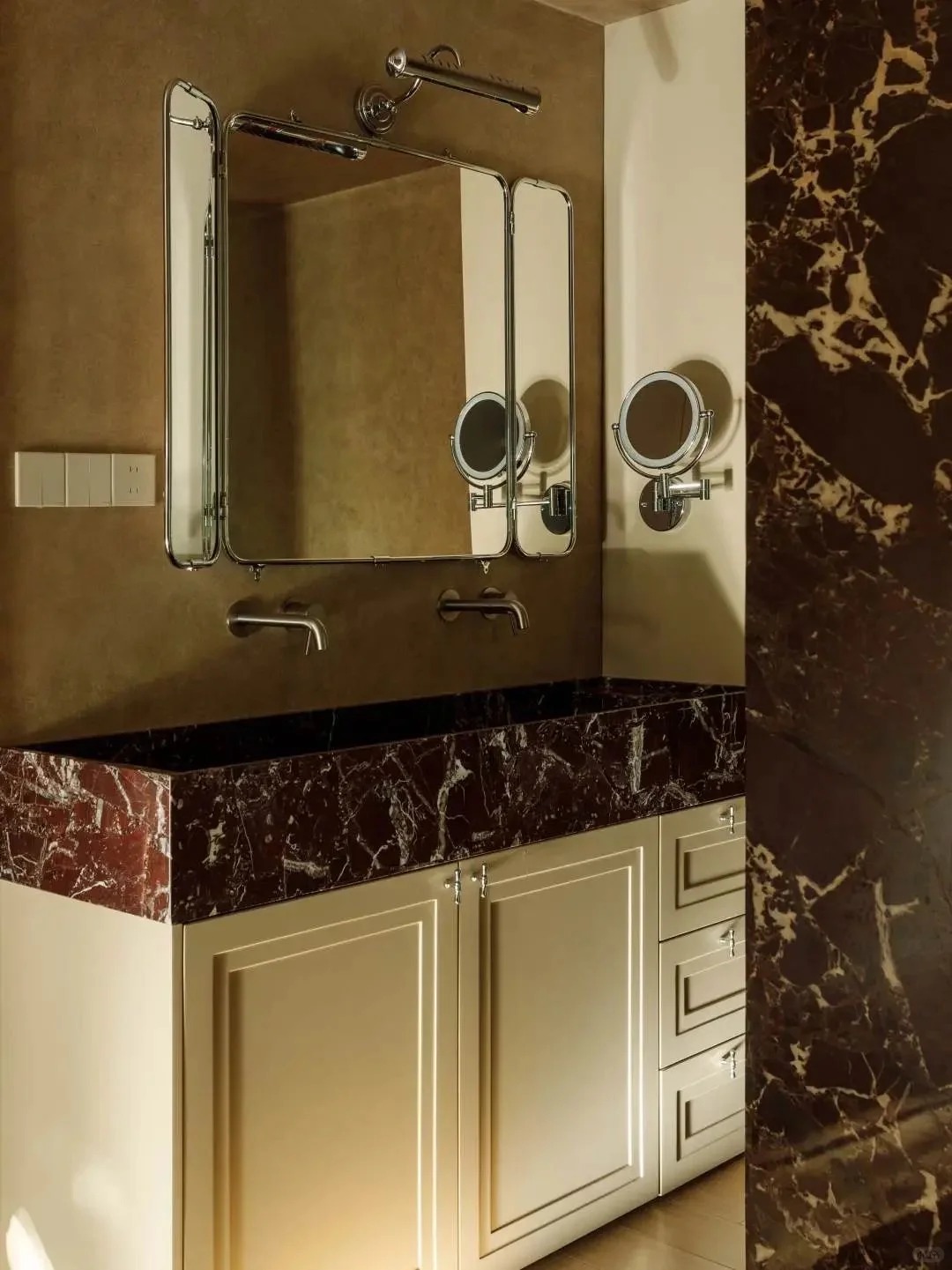 Lucy Lục Từ travel blogger th&agrave;nh người đ&agrave;n b&agrave; x&acirc;y tổ ấm đẹp như tranh vẽ - Ảnh 13.