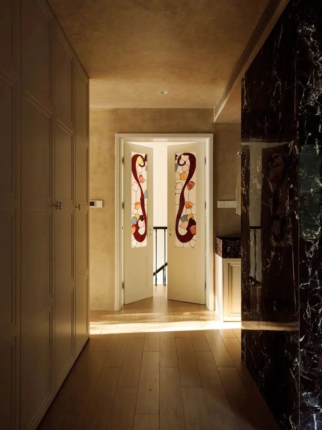 Lucy Lục Từ travel blogger th&agrave;nh người đ&agrave;n b&agrave; x&acirc;y tổ ấm đẹp như tranh vẽ - Ảnh 9.