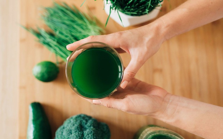 Đi bộ 20 phút mỗi ngày, cô gái trẻ bất ngờ về cơ thể sau một tháng - Ảnh 3.