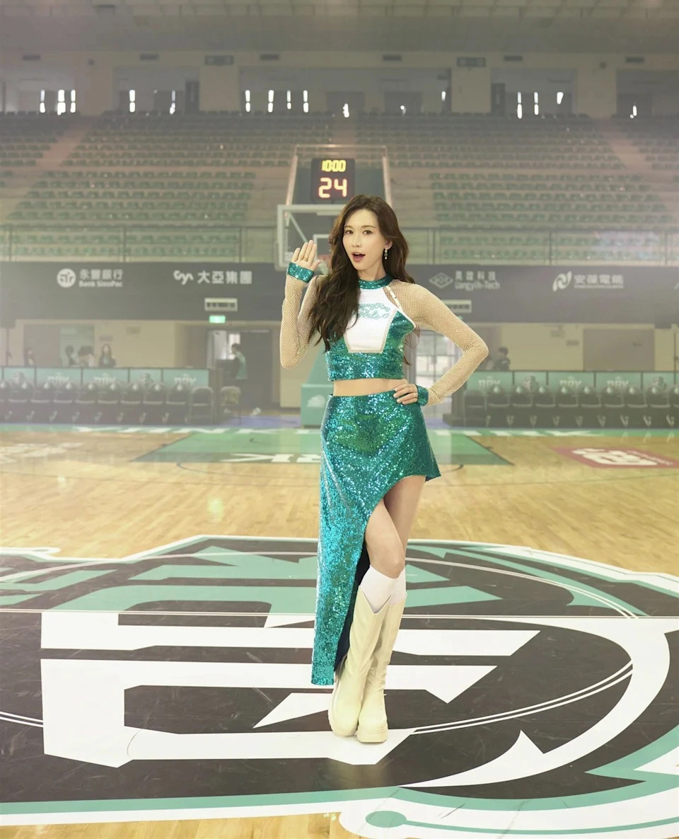 Mẹ 1 con 51 tuổi body 