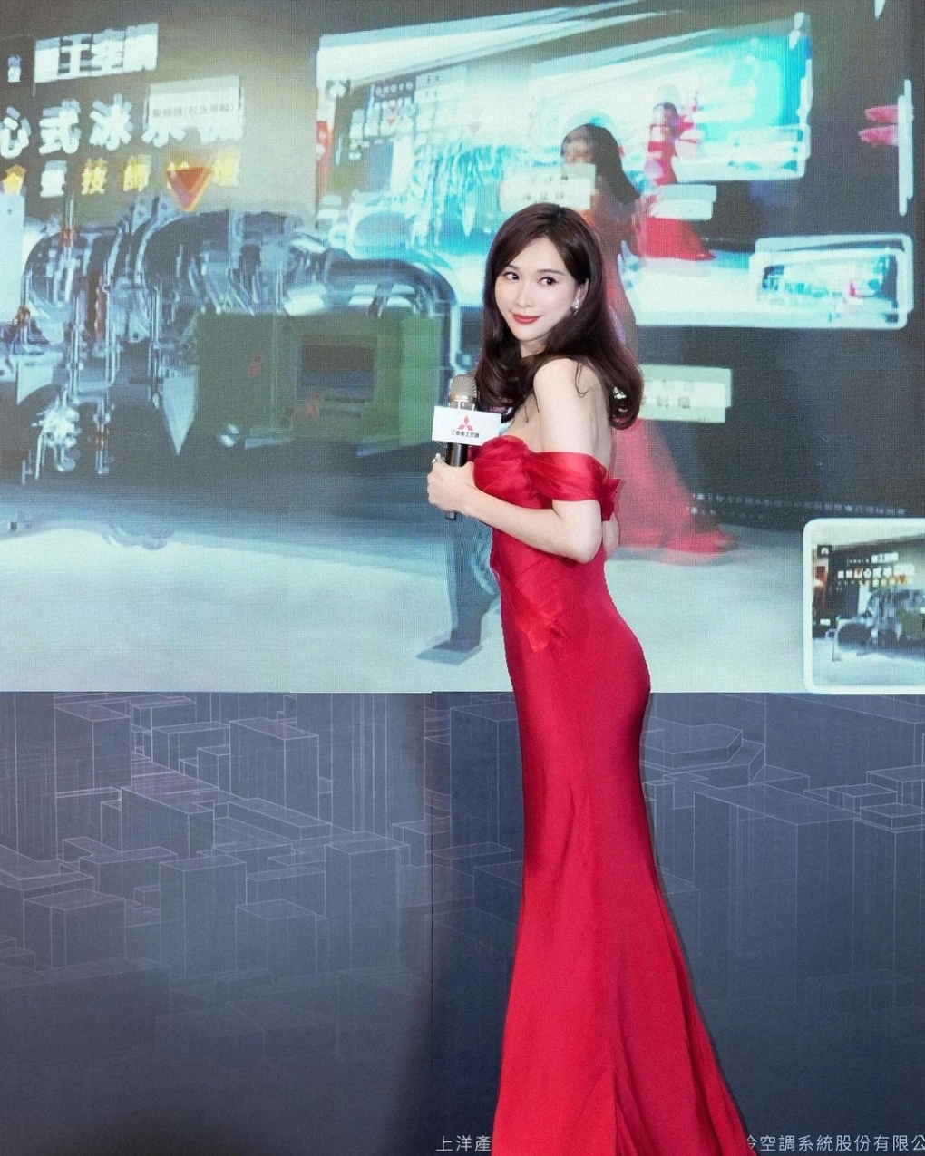 Mẹ 1 con 51 tuổi body 