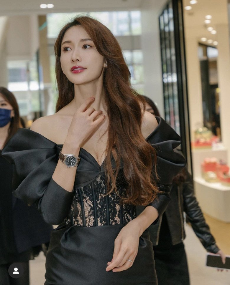 Mẹ 1 con 51 tuổi body 