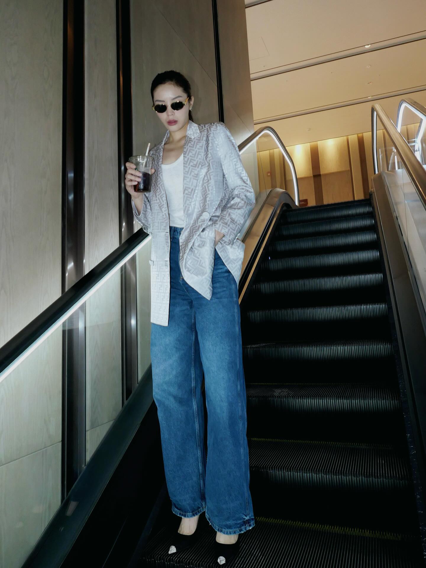 Phong cách đối lập của Kỳ Duyên và Thiên Ân: Nét đẹp cá tính và nữ tính - Ảnh 3. Phong cách đối lập của Kỳ Duyên và Thiên Ân: Nét đẹp cá tính và nữ tính - Ảnh 3.