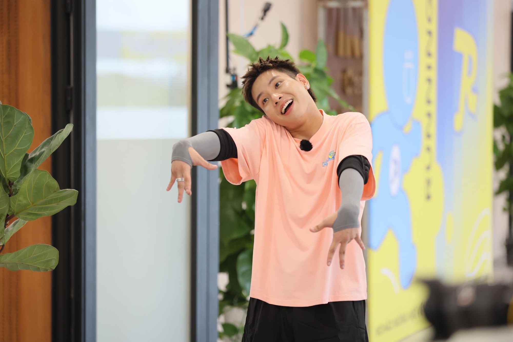 Qu&acirc;n A.P boy phố H&agrave; Nội cực duy&ecirc;n trong Running Man khiến kh&aacute;n giả kh&ocirc;ng thể rời mắt - Ảnh 3.