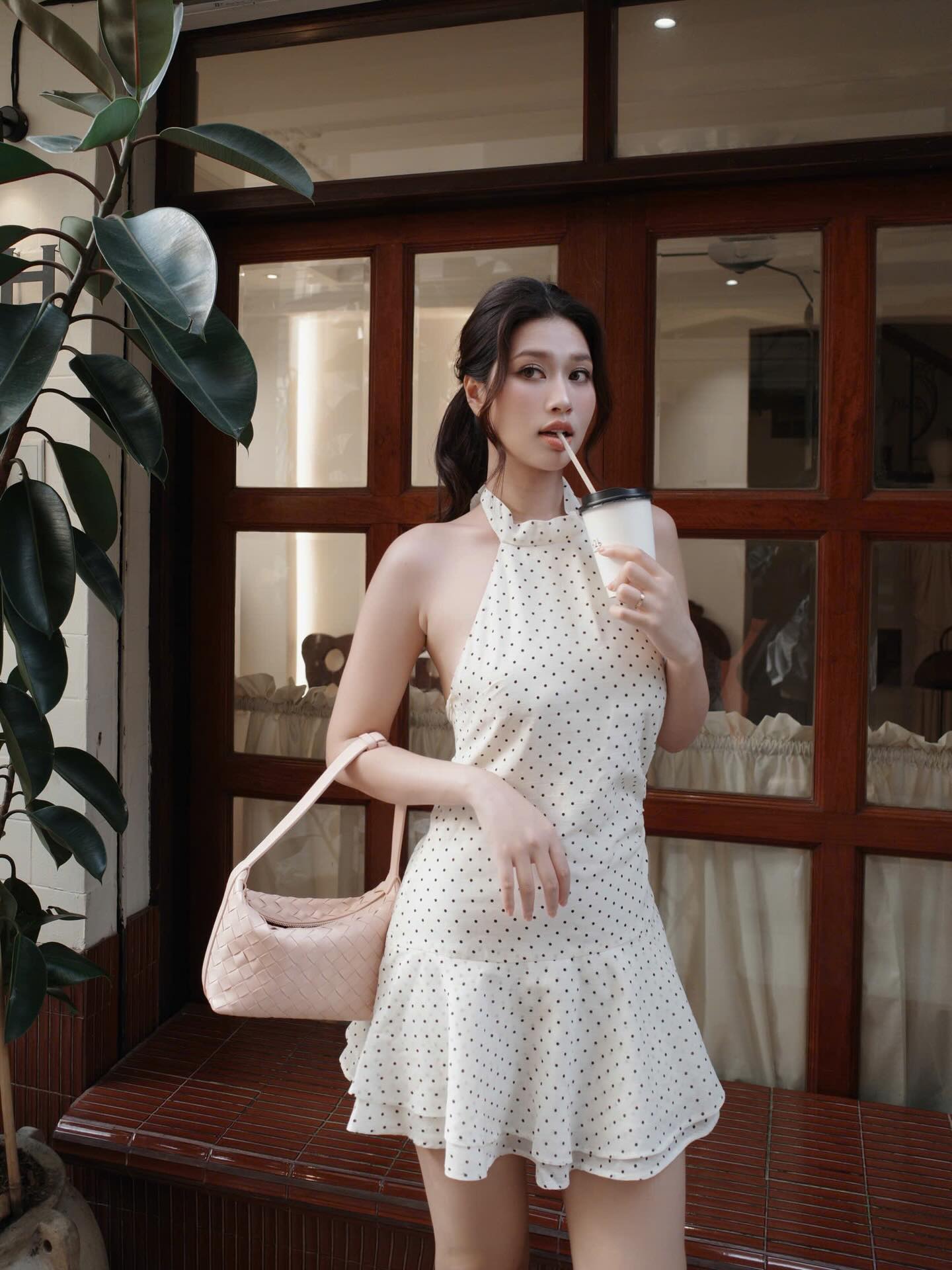 Phong cách đối lập của Kỳ Duyên và Thiên Ân: Nét đẹp cá tính và nữ tính - Ảnh 12. Phong cách đối lập của Kỳ Duyên và Thiên Ân: Nét đẹp cá tính và nữ tính - Ảnh 12.