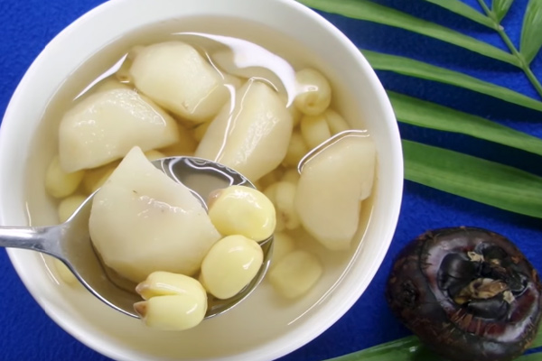 Củ năng &ndash; loại củ quen thuộc nhưng &iacute;t người biết ăn đều đặn c&oacute; thể mang lại tới 5 lợi &iacute;ch cho cơ thể - Ảnh 2.