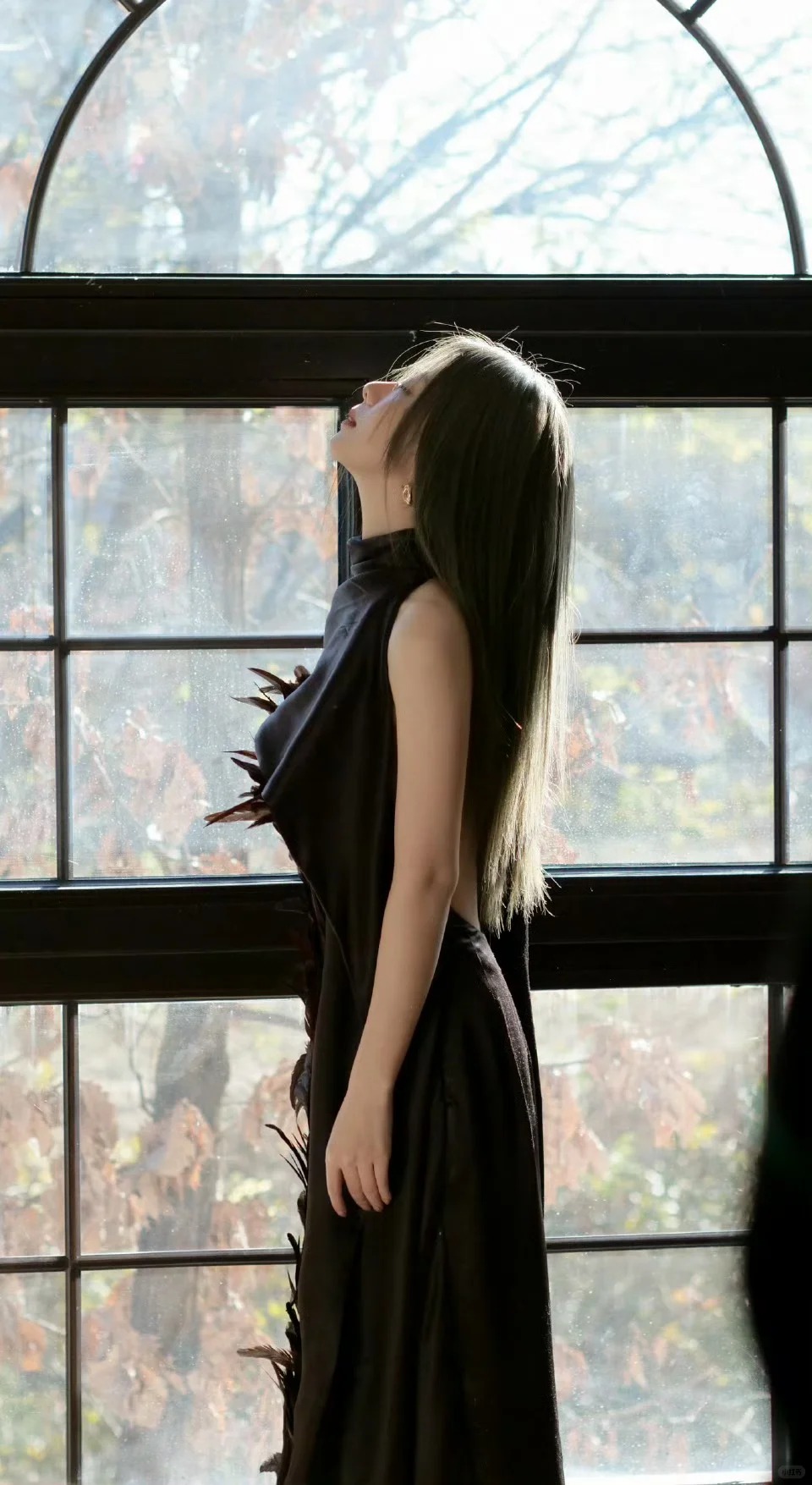 Soi tướng mặt Đ&agrave;m T&ugrave;ng Vận: Kh&ocirc;ng cằm V-line vẫn l&agrave; 