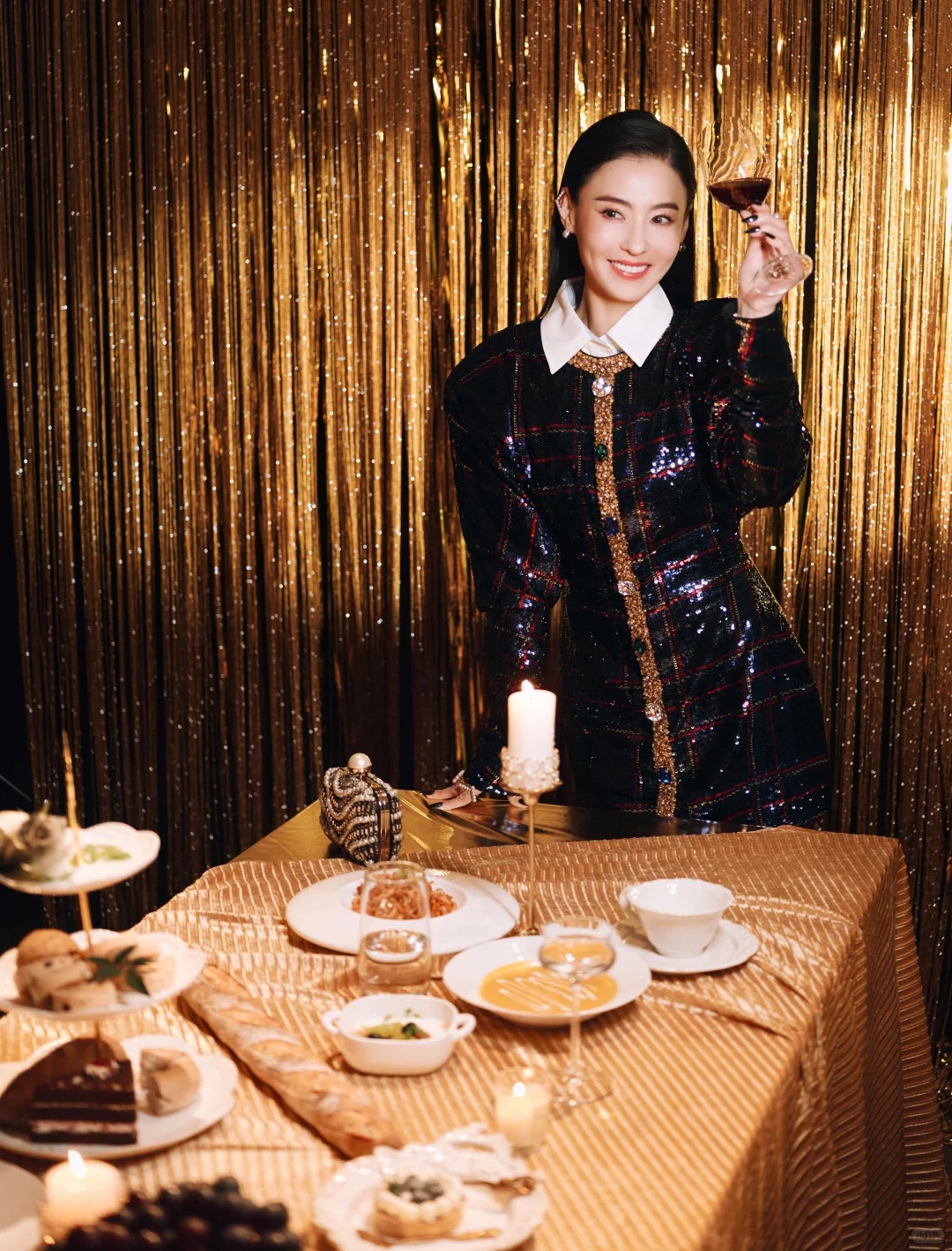 Soi n&eacute;t tướng ph&uacute; q&uacute;y của Trương B&aacute; Chi gi&uacute;p c&ocirc; giữ vững địa vị trong showbiz - Ảnh 16.