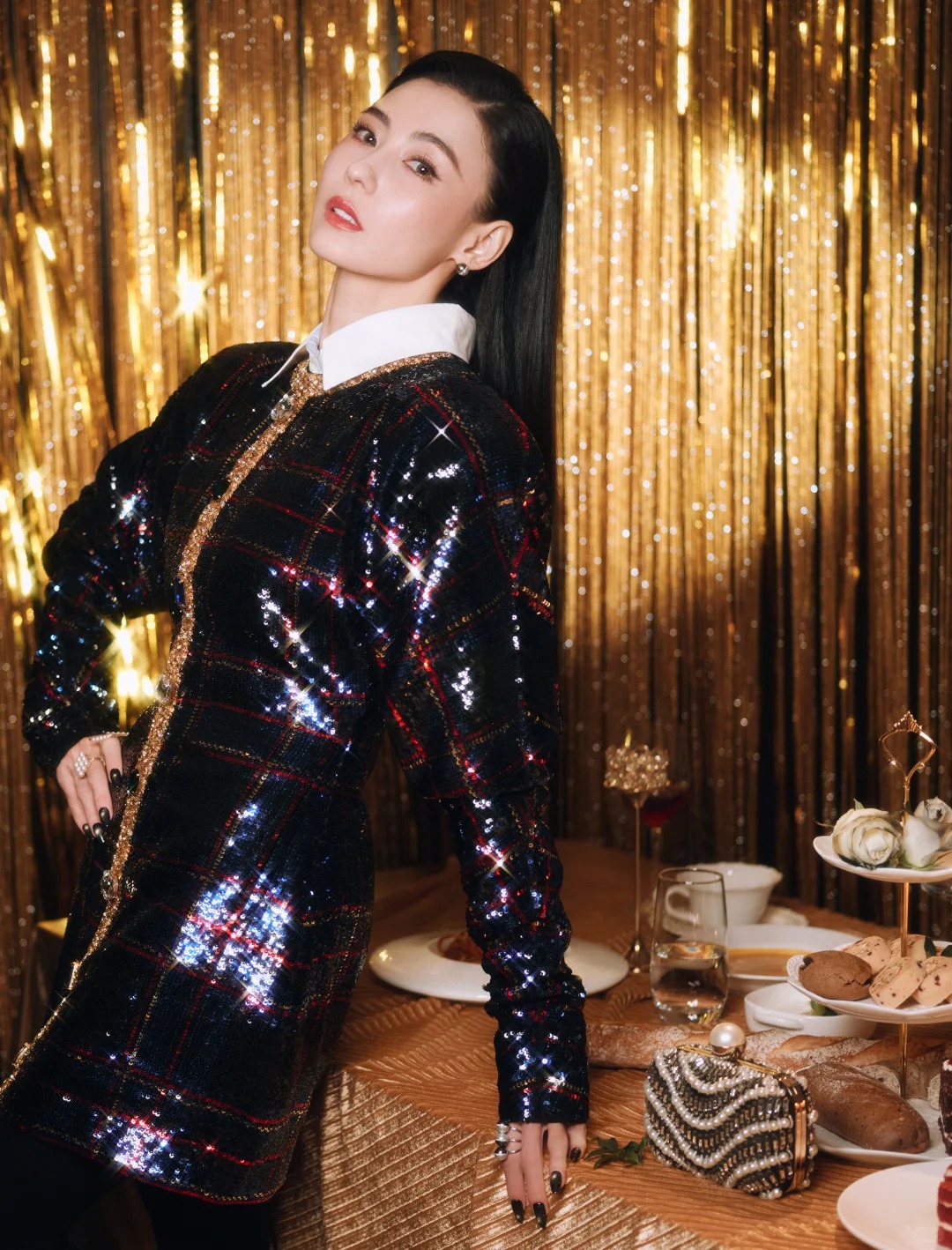 Soi n&eacute;t tướng ph&uacute; q&uacute;y của Trương B&aacute; Chi gi&uacute;p c&ocirc; giữ vững địa vị trong showbiz - Ảnh 15.