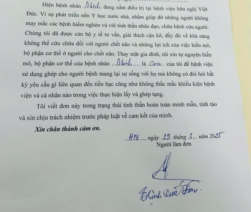 Truy tặng Kỷ niệm chương cho chàng trai 18 tuổi hiến tạng cứu sống 4 người - Ảnh 2.