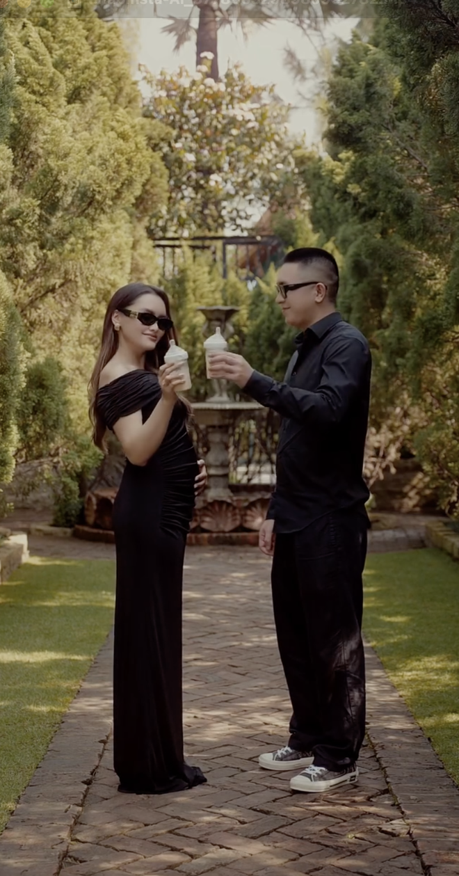 Linda Ngô và Phong Đạt khoe tin vui- Ảnh 1.