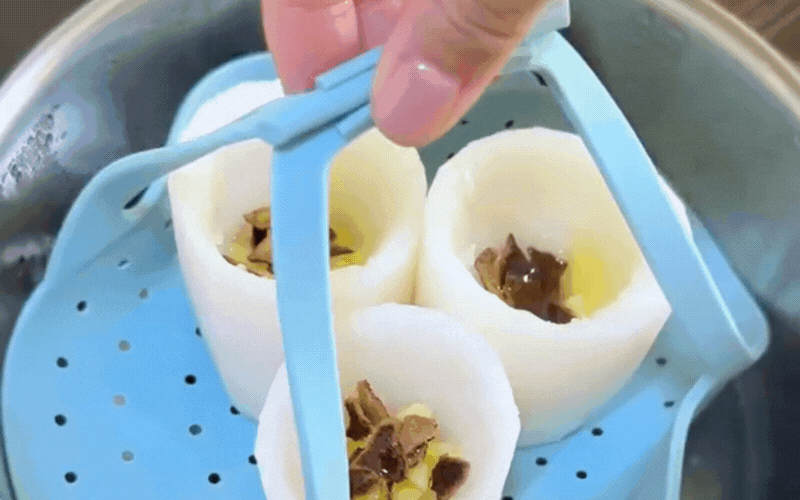 Món củ cải hấp siêu Ngon của Tăng lê giúp ấm bụng và tiêu hóa nhẹ nhàng mùa đông - Ảnh 9. Món củ cải hấp siêu Ngon của Tăng lê giúp ấm bụng và tiêu hóa nhẹ nhàng mùa đông - Ảnh 9.