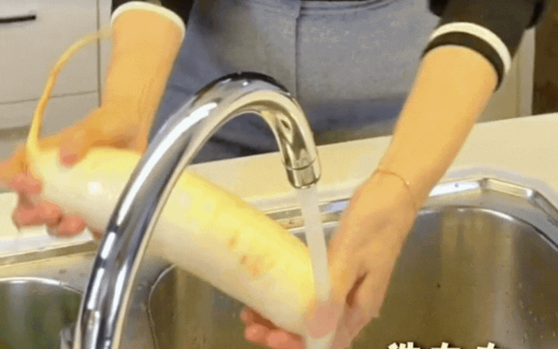 Món củ cải hấp siêu Ngon của Tăng lê giúp ấm bụng và tiêu hóa nhẹ nhàng mùa đông - Ảnh 3. Món củ cải hấp siêu Ngon của Tăng lê giúp ấm bụng và tiêu hóa nhẹ nhàng mùa đông - Ảnh 3.