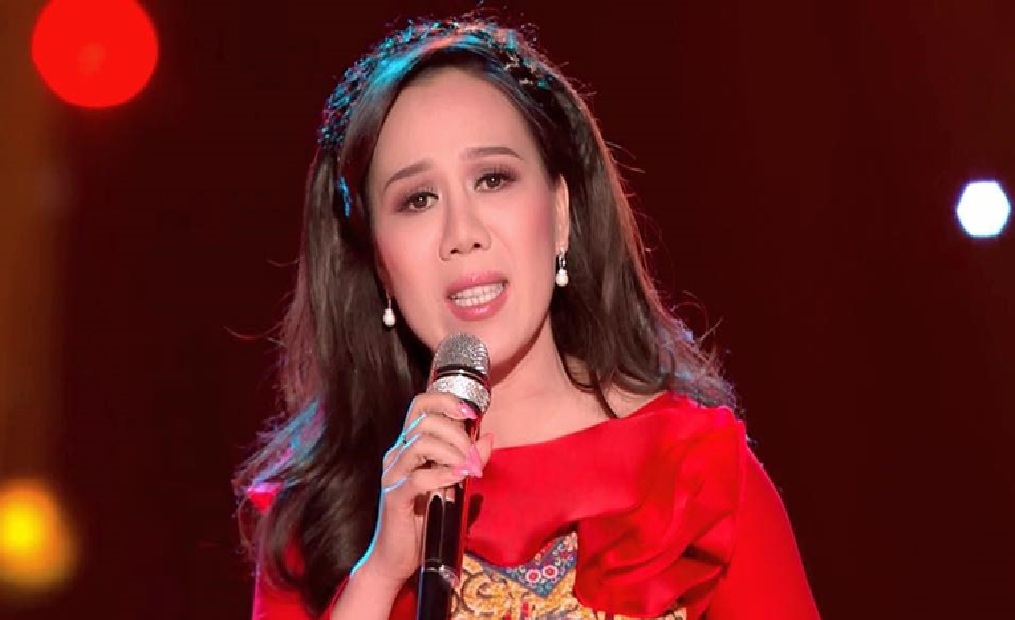 Nữ ca sĩ Bolero nổi danh bức x&uacute;c v&igrave; bị giả mạo để lừa đảo- Ảnh 1.